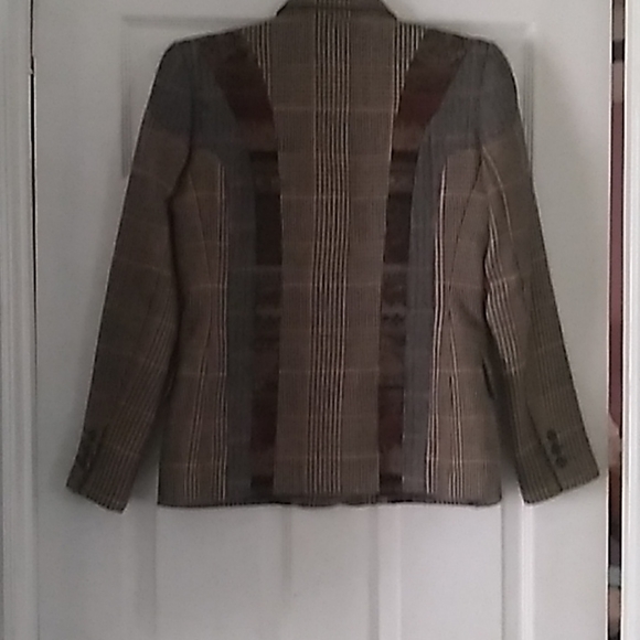 Jacket - Picture 2 of 2